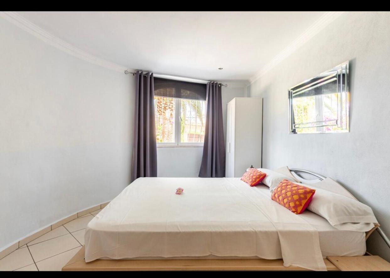 Villa Eva Asiana Guesthouse With Shared Pool Benissa Exterior photo